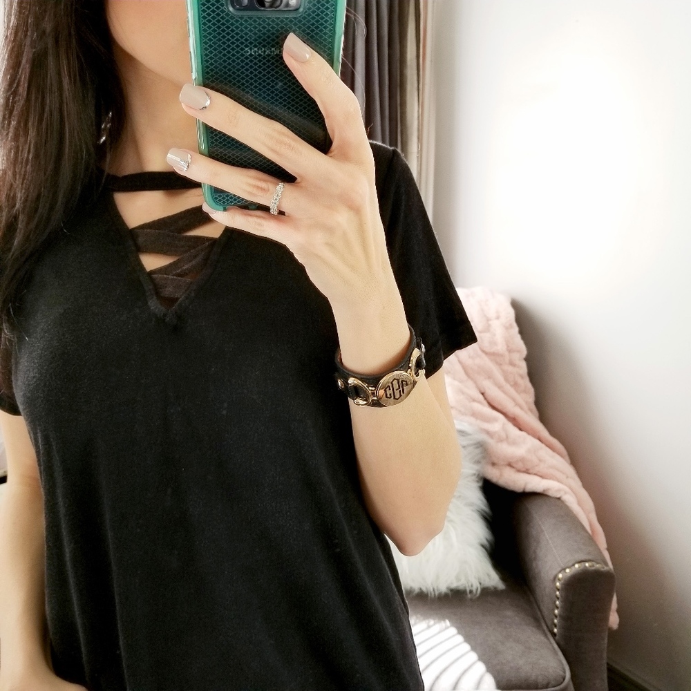Last1️⃣Soft Black Mineral Wash Top Criss Cross - Picture 5 of 7